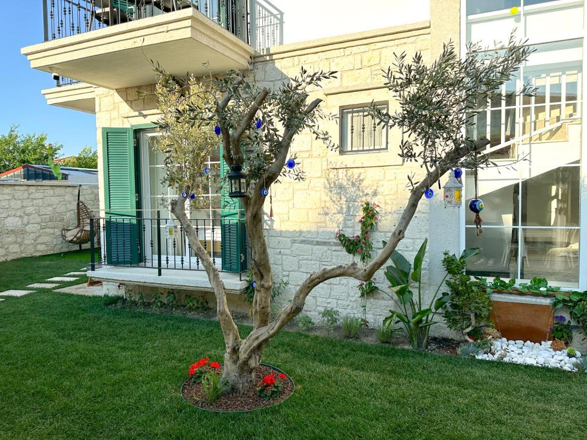 Muezeyyen Hanim Konagi Alaçatı Exteriör bild